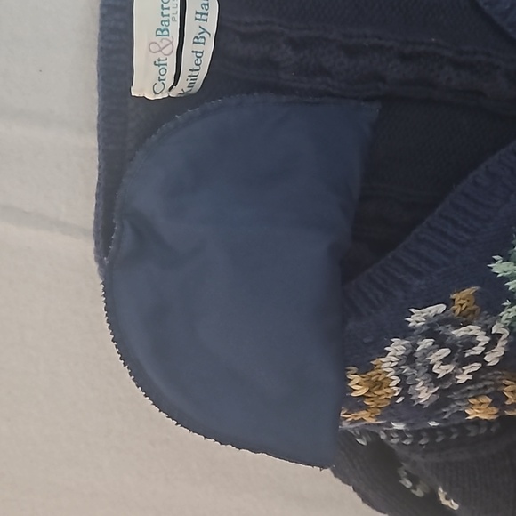 Vintage  Croft & Barrow Women's Cardigan Sweater sz 22W Navy with  floral design - Picture 7 of 10